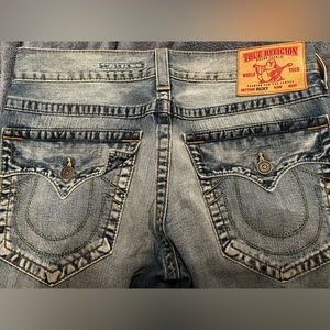 Men’s True Religion Ricky, size 33